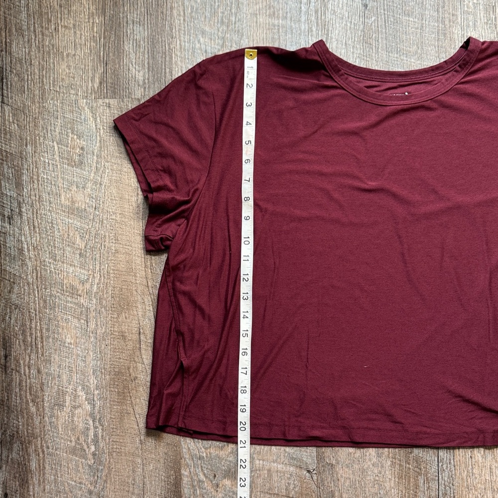 Old Navy Wine Red Boxy Cropped Tee - Picture 3 of 7